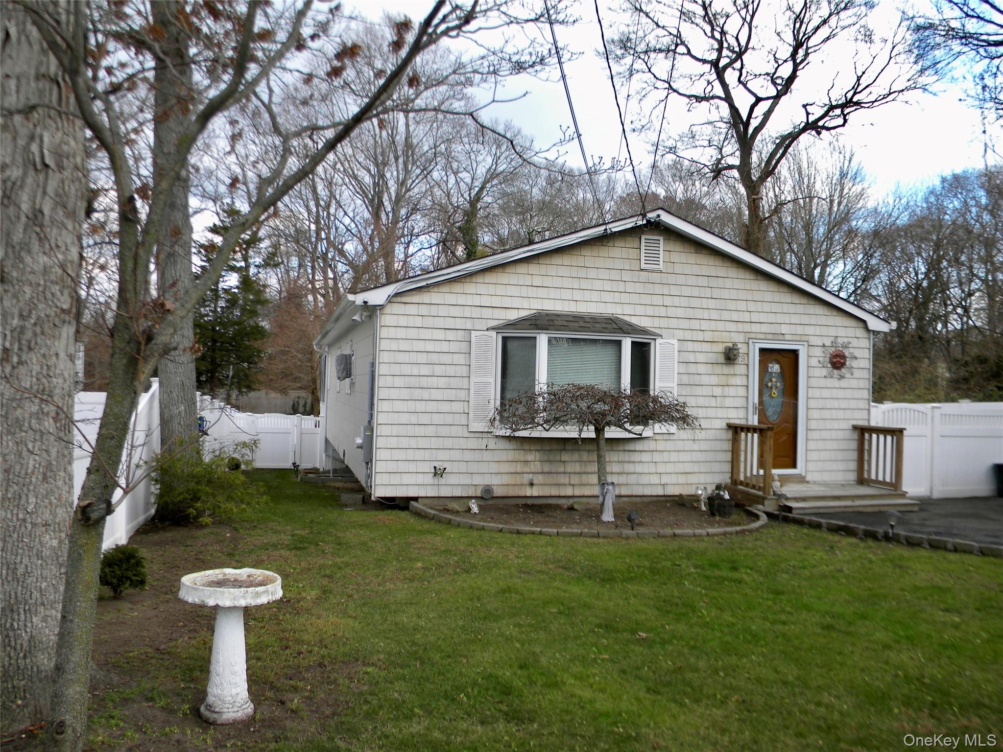 79 S Evergreen Drive, Selden, NY 11784