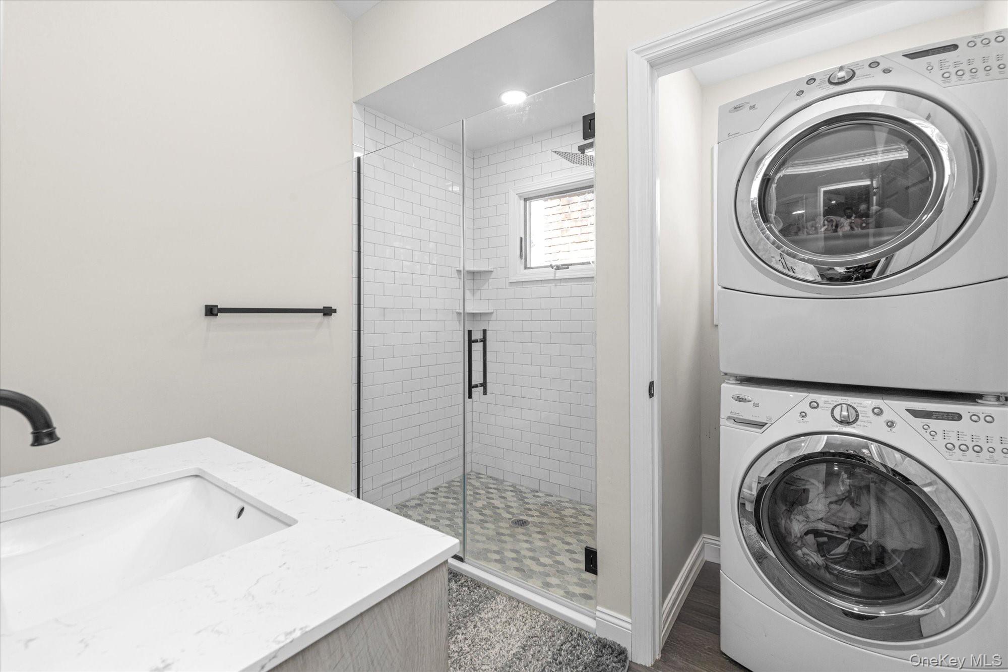 702 10th Avenue, East Northport, NY 11731