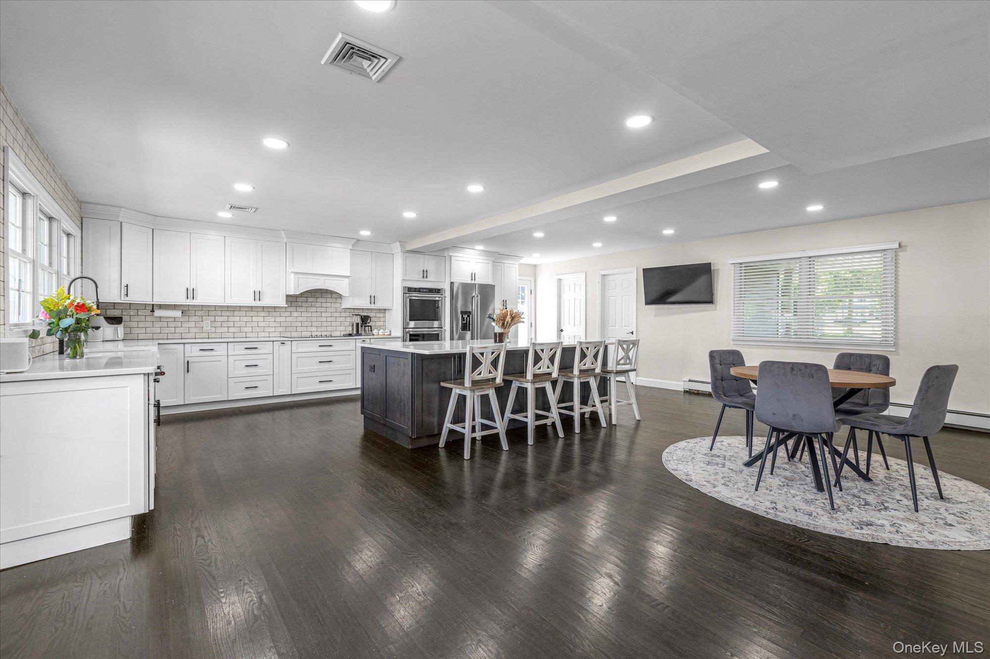 702 10th Avenue, East Northport, NY 11731