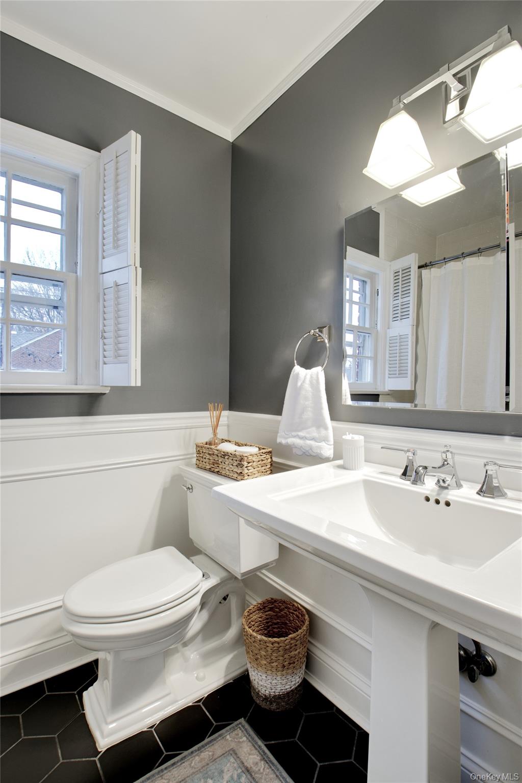 173 Brixton Road, Garden City, NY 11530