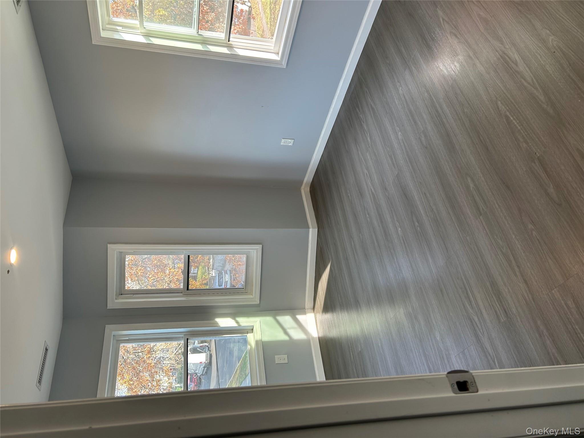 562 S 9th Avenue, Mount Vernon, NY 10550