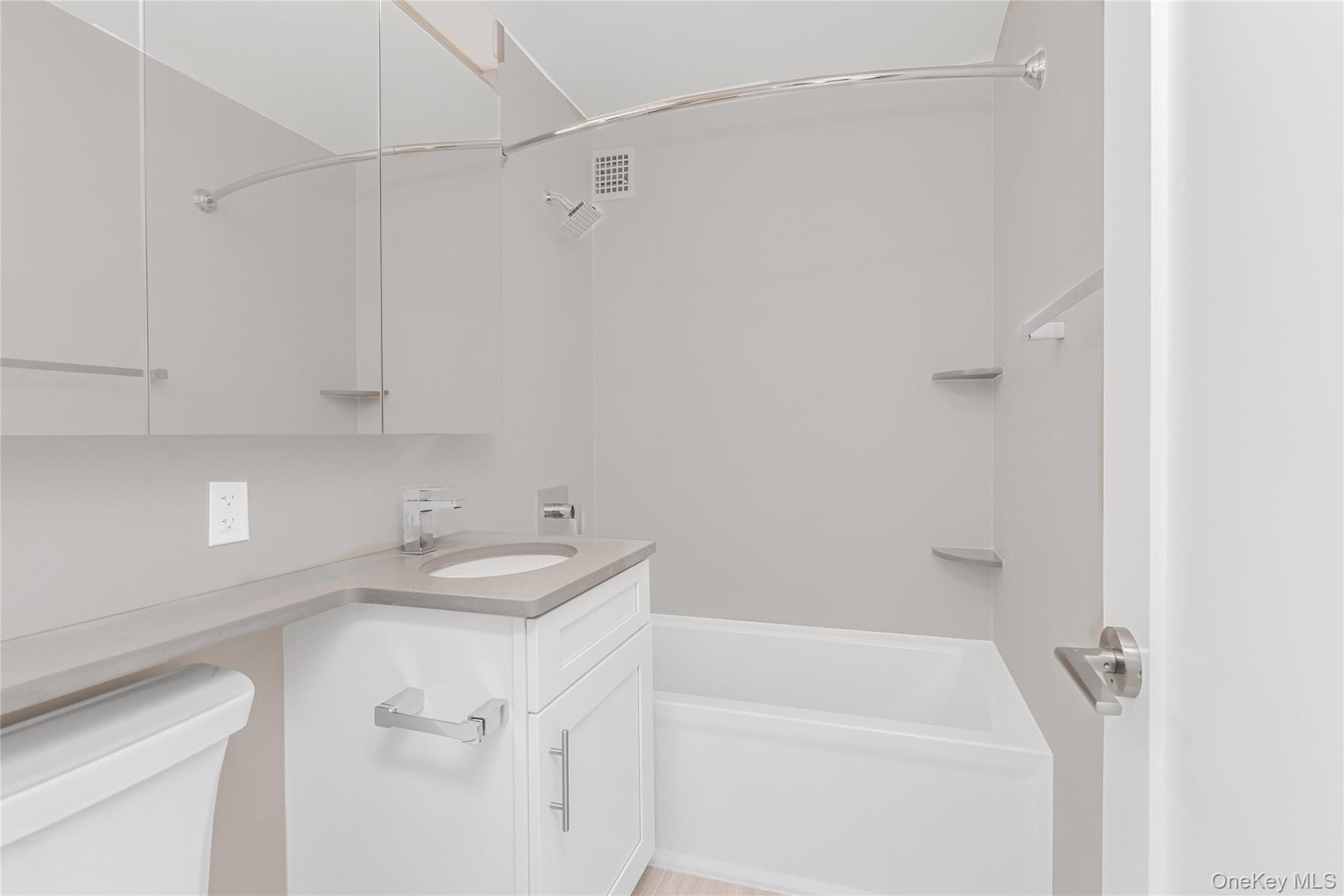 3671 Hudson Manor Terrace # 3D, Bronx, NY 10463