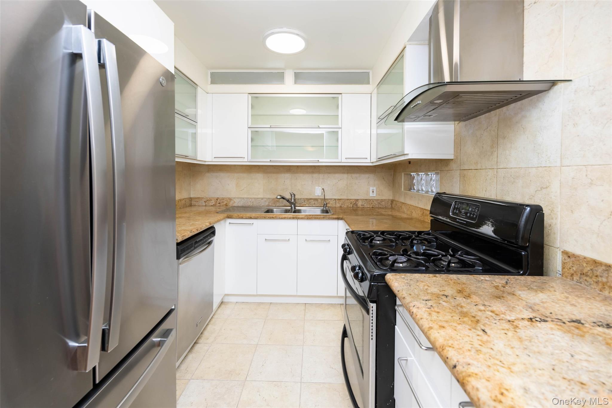 8010 165th Street, Flushing, NY 11432