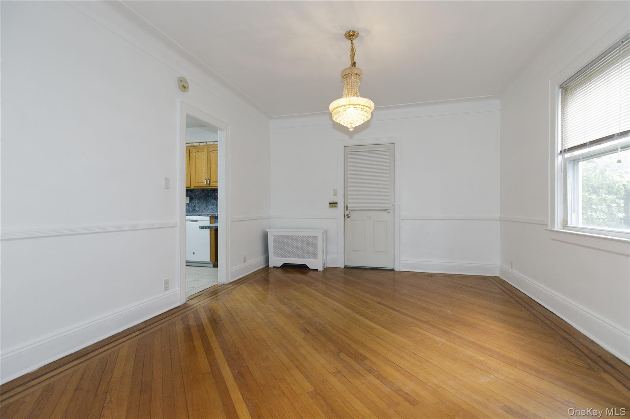 4623 Arcadia Lane, Great Neck, NY 11020