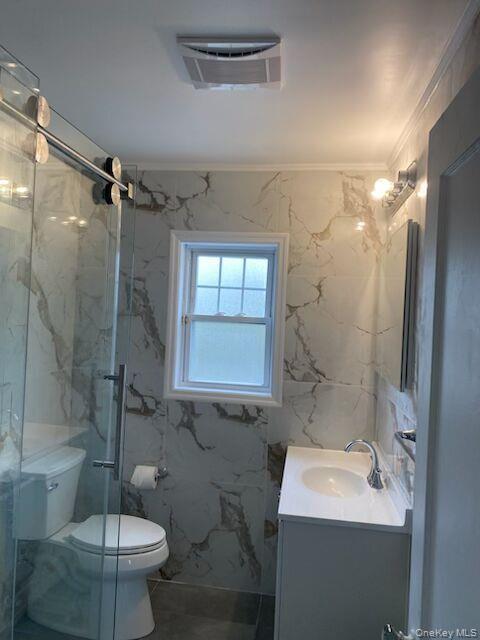 4623 Arcadia Lane, Great Neck, NY 11020