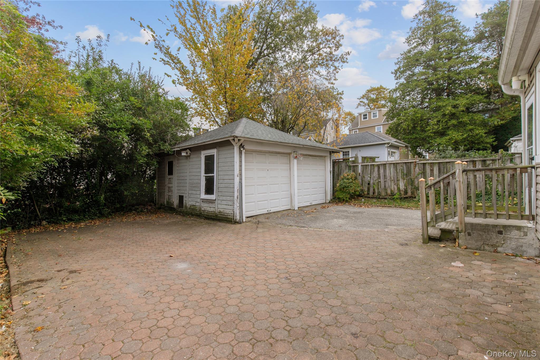 4623 Arcadia Lane, Great Neck, NY 11020