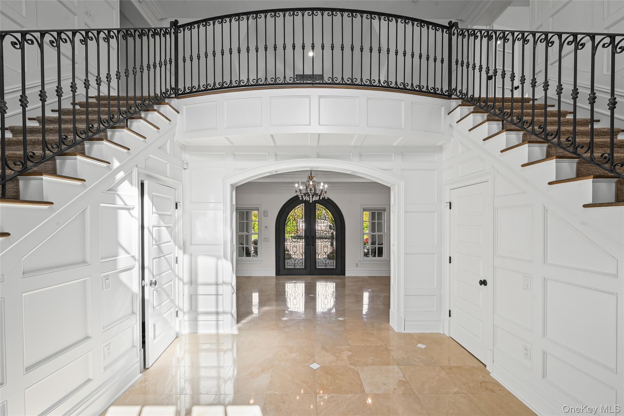 15 High Ridge Lane, Matinecock, NY 11771