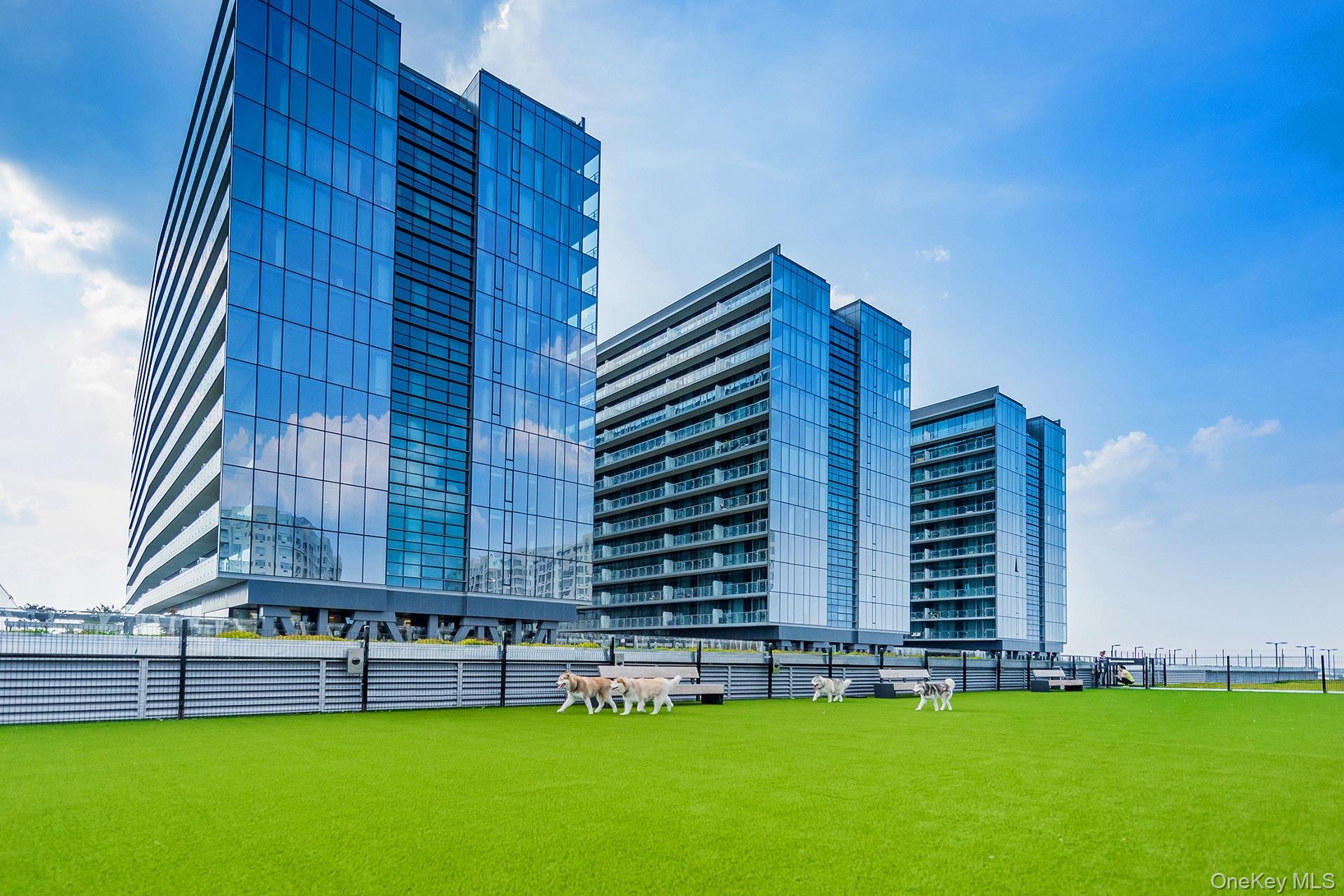 131-03 40th Road # 18E, Flushing, NY 11354