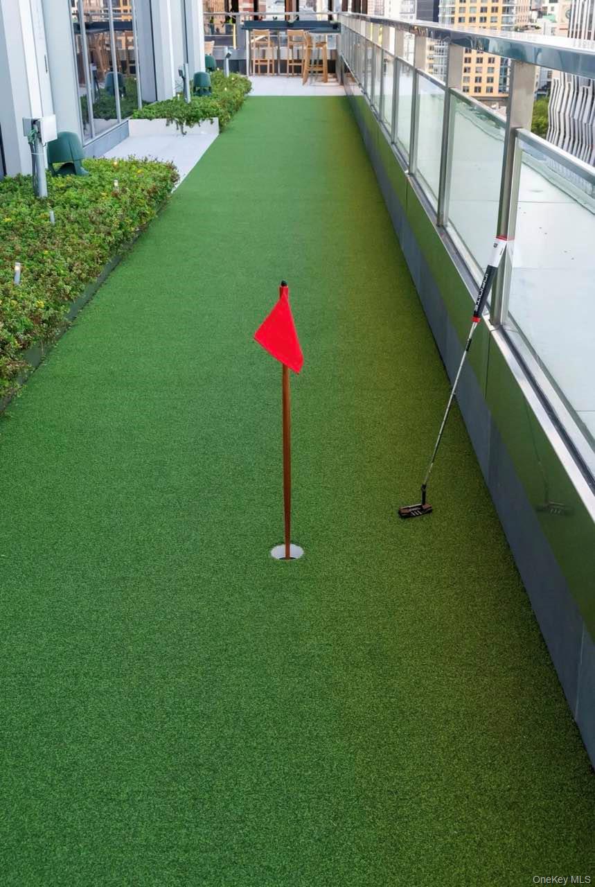 131-03 40th Road # 18E, Flushing, NY 11354