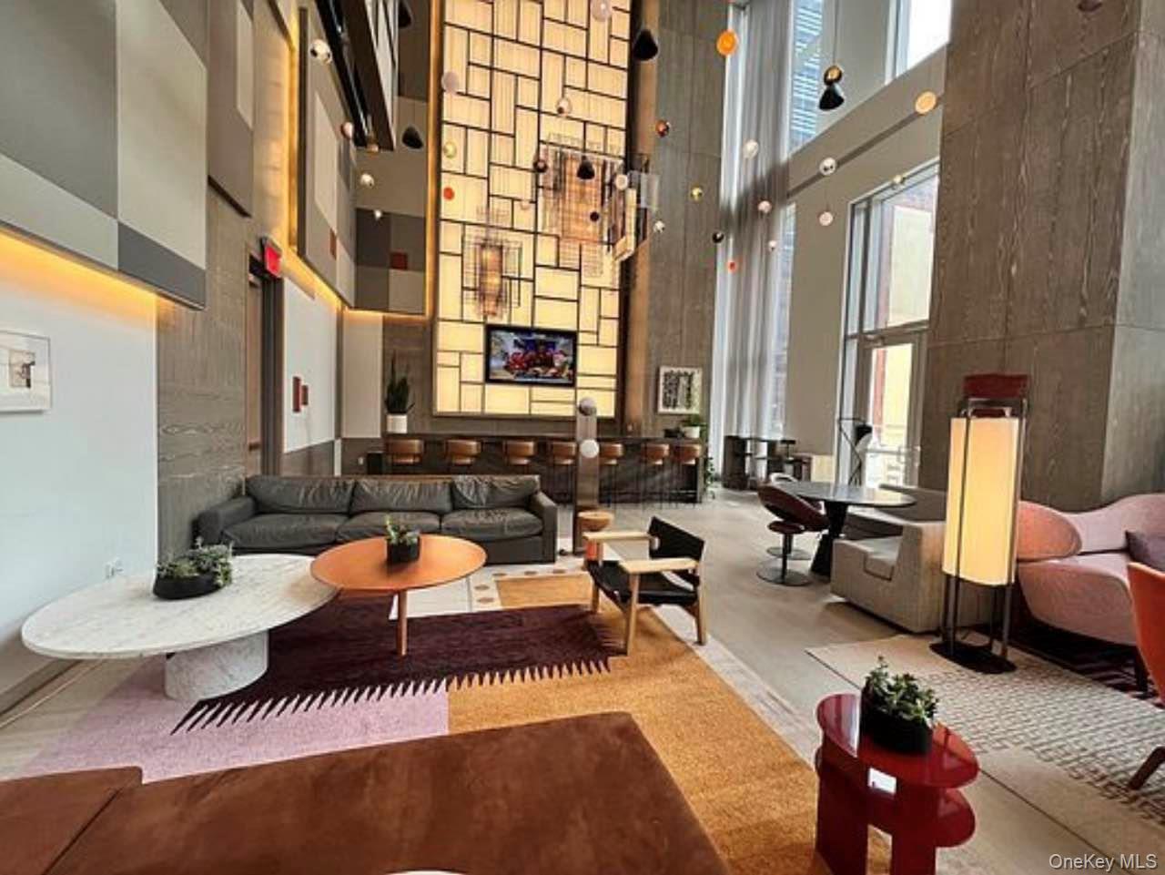 131-03 40th Road # 18E, Flushing, NY 11354