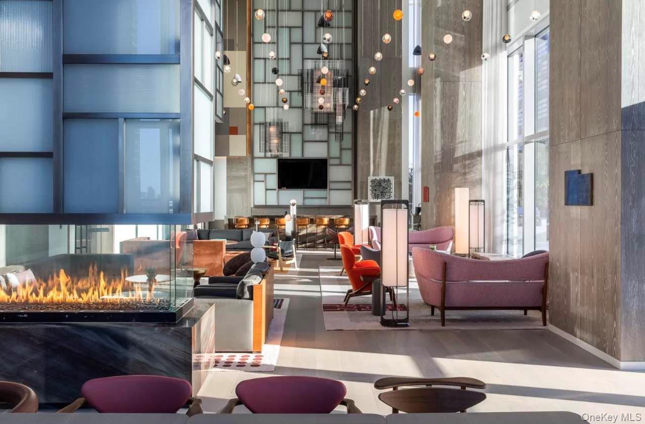 131-03 40th Road # 18E, Flushing, NY 11354