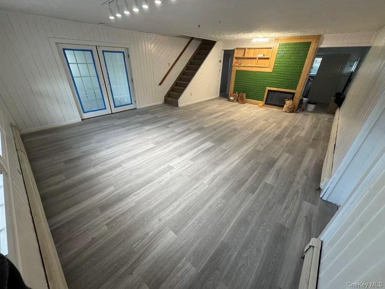 6 Serpentine Lane, Levittown, NY 11756