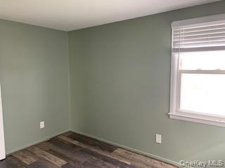 40 Lorraine Road, Island Park, NY 11558