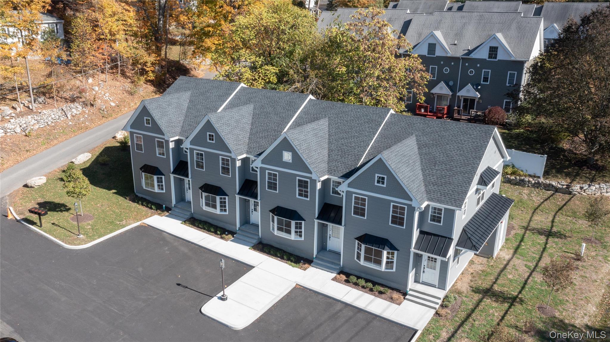 670 E Main Street, Jefferson Valley, NY 10535