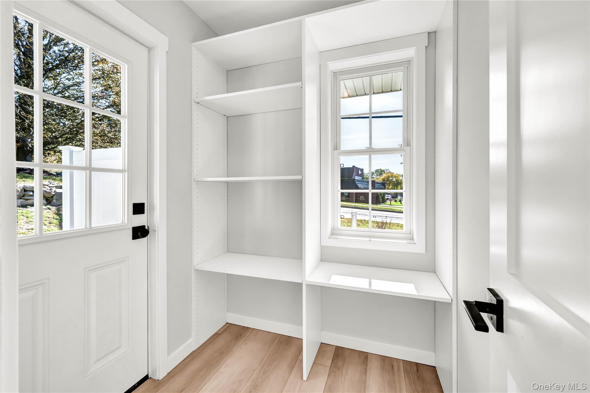 670 E Main Street, Jefferson Valley, NY 10535