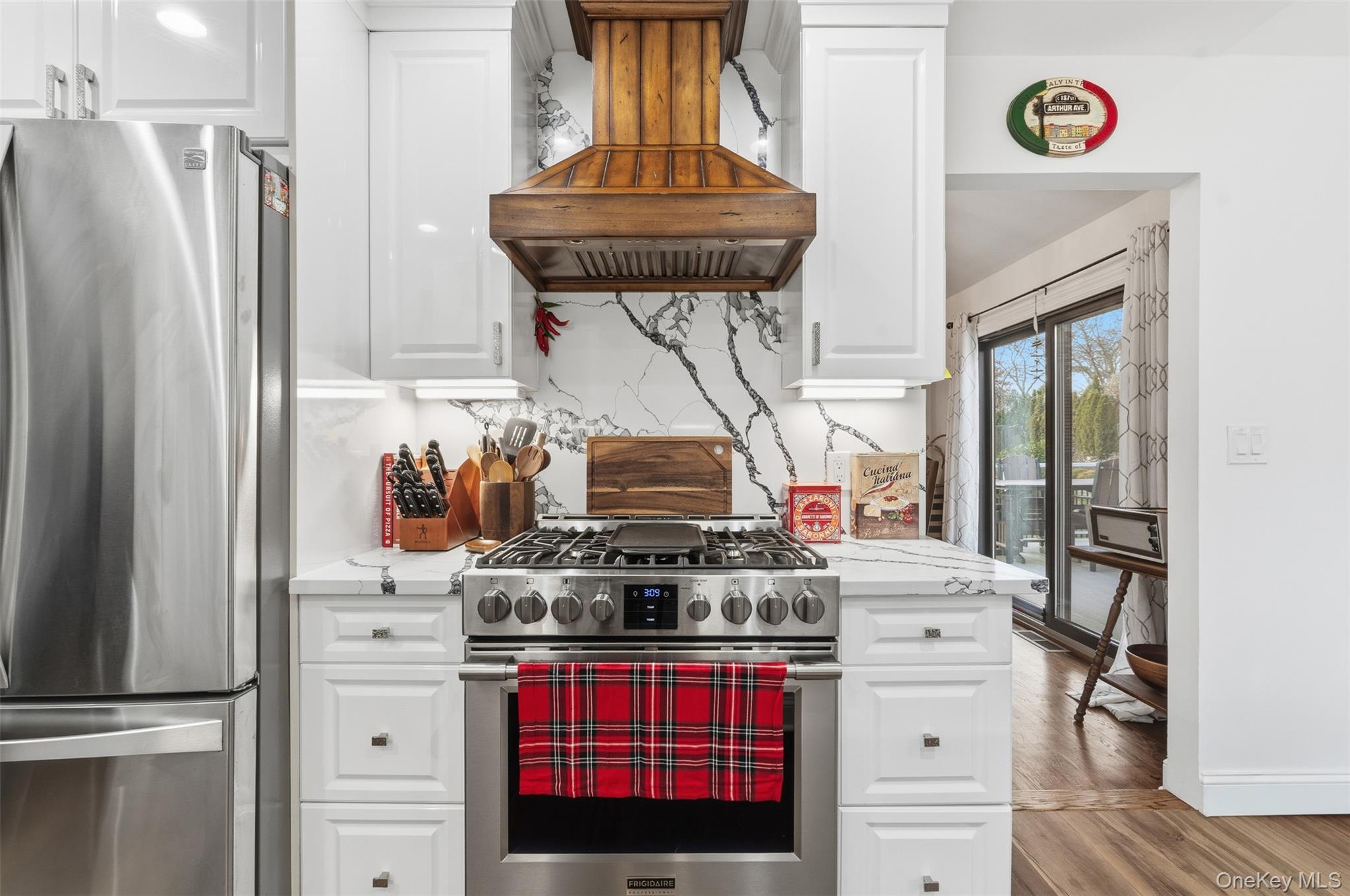 76 Kensington Oval, New Rochelle, NY 10805