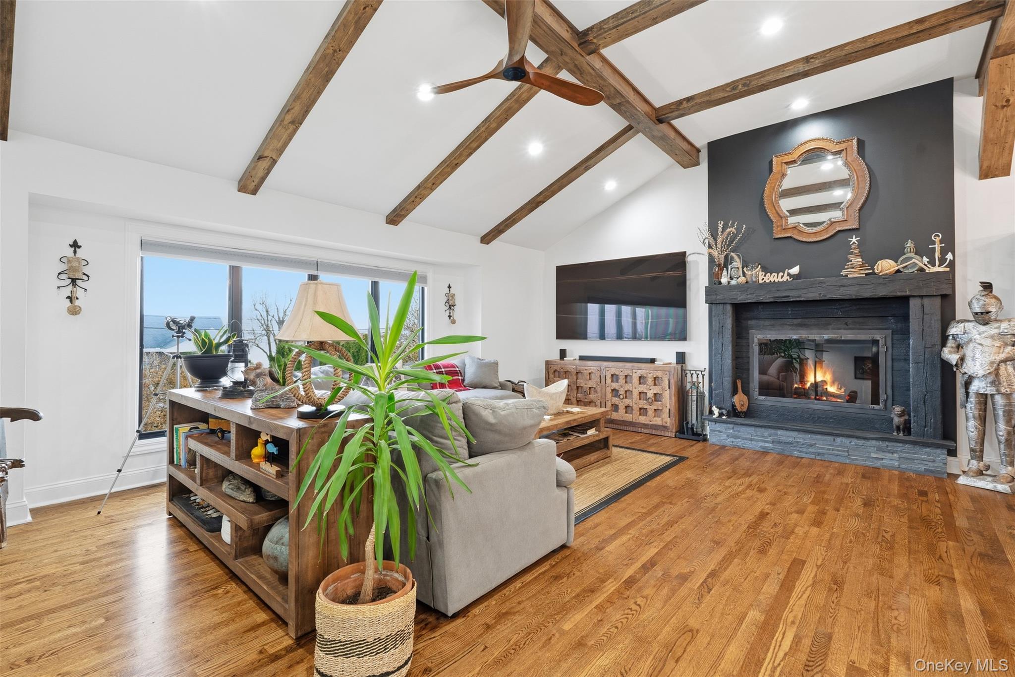 76 Kensington Oval, New Rochelle, NY 10805