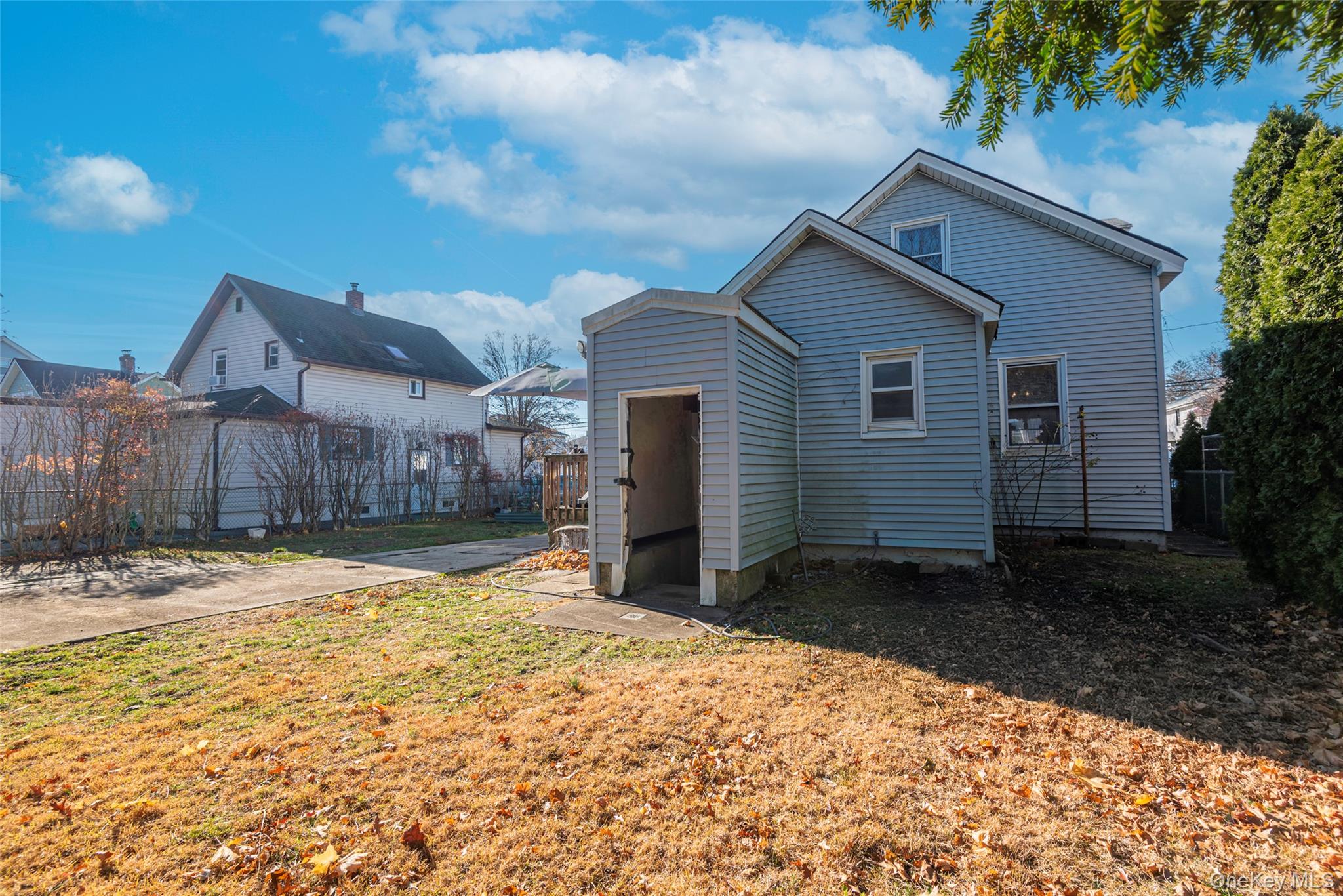 155 McKee Street, Floral Park, NY 11001