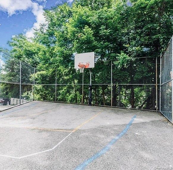 1 Balint Drive # 366, Yonkers, NY 10710