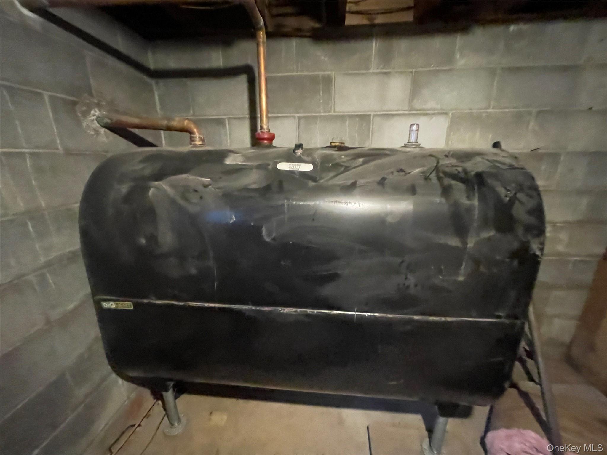 30 Oakcrest Avenue, Middle Island, NY 11953