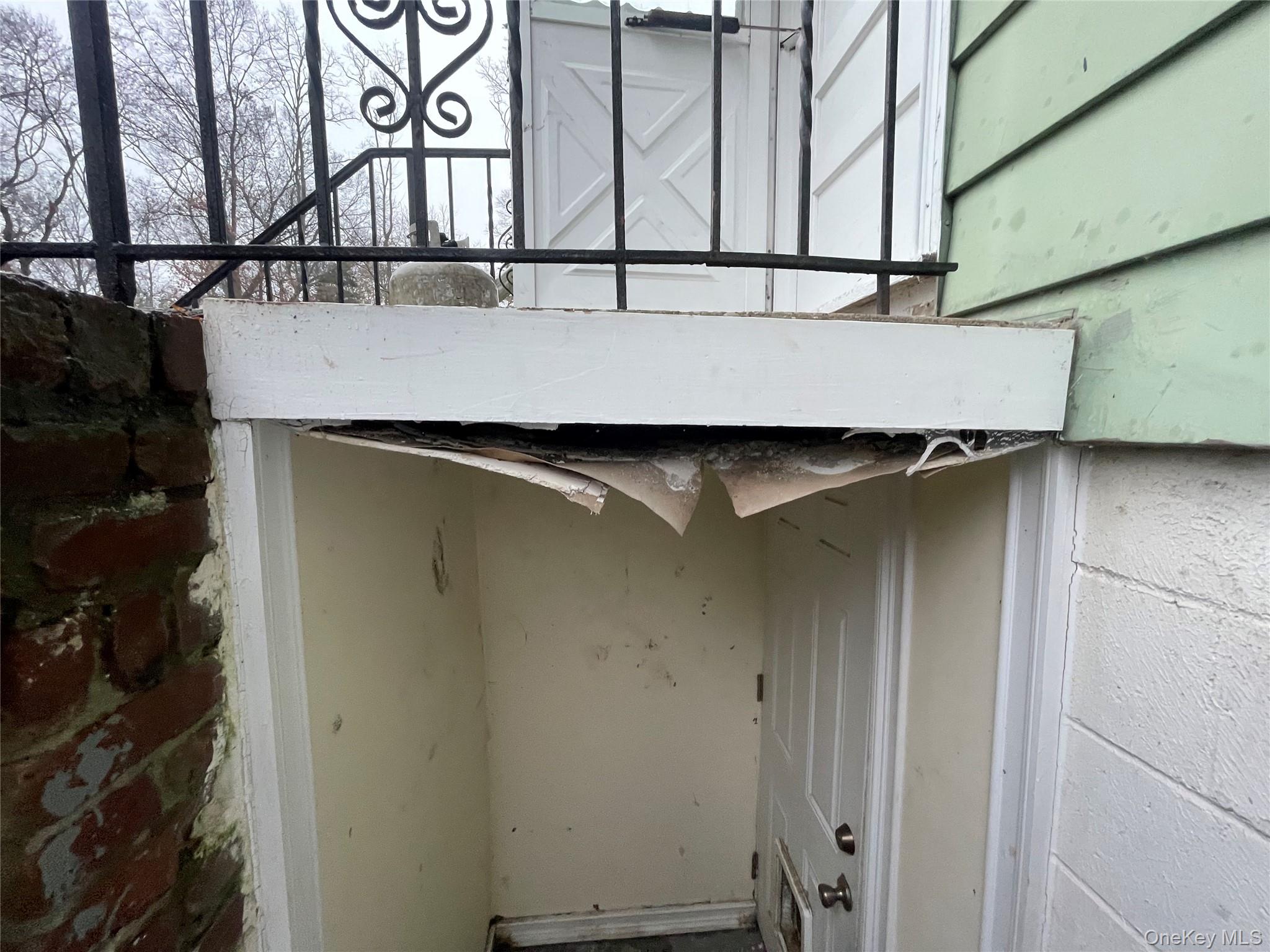 30 Oakcrest Avenue, Middle Island, NY 11953