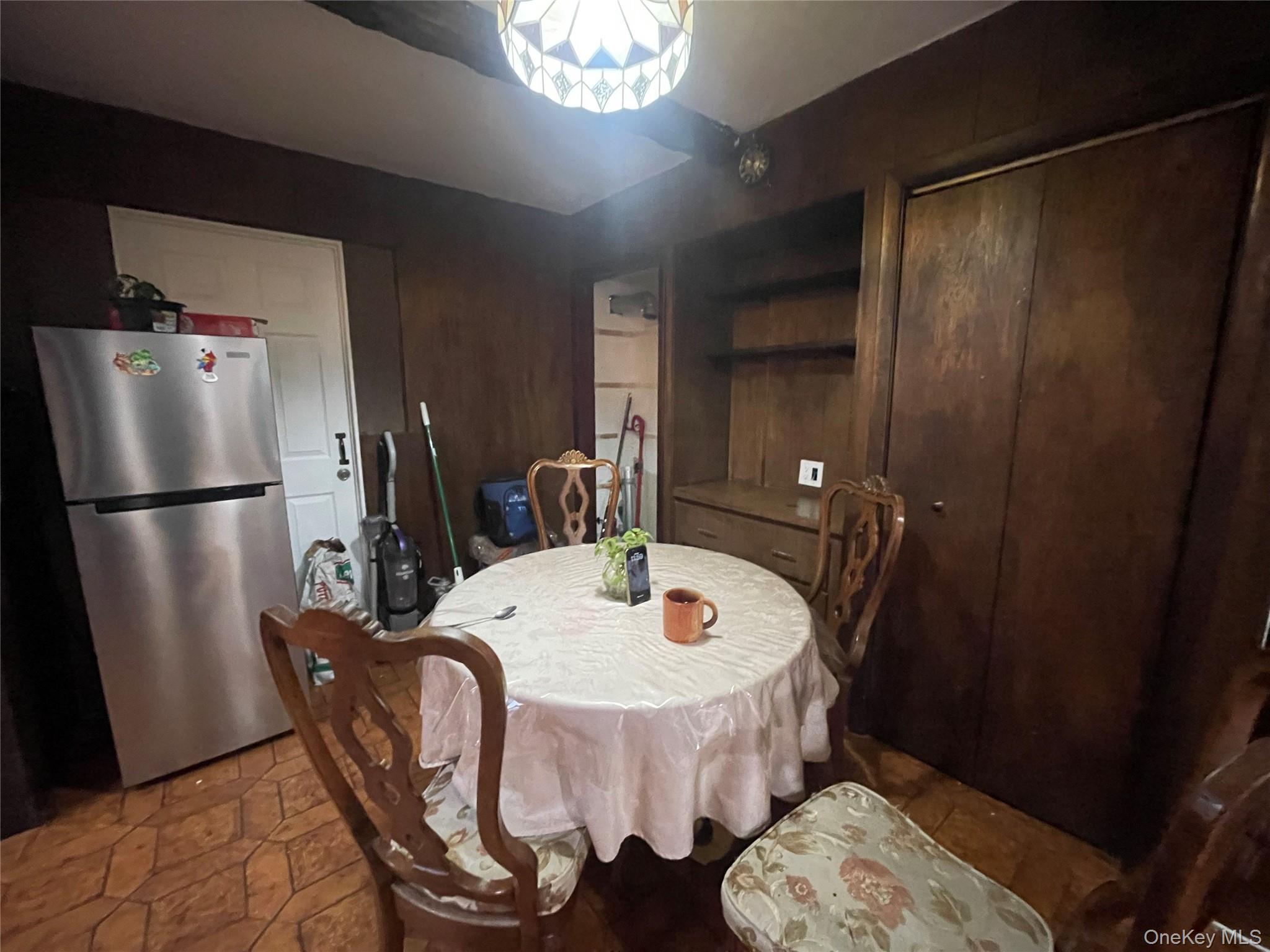 30 Oakcrest Avenue, Middle Island, NY 11953