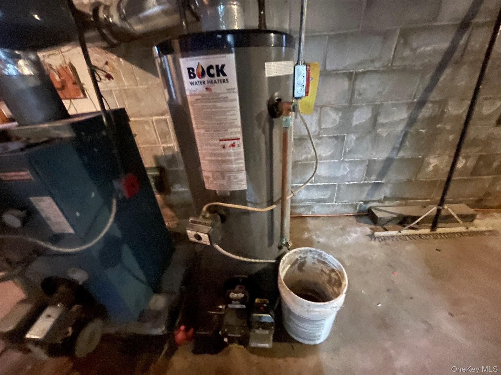 30 Oakcrest Avenue, Middle Island, NY 11953