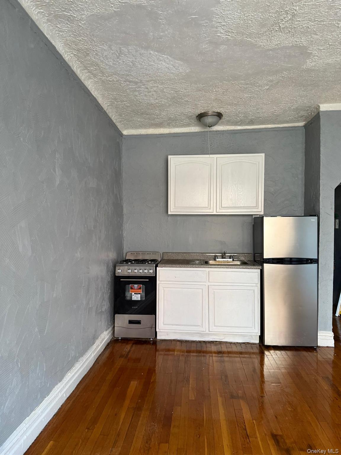 835 Fox Street, Bronx, NY 10459