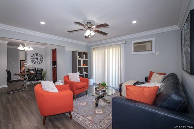 675 Conklin Street # 5A, Farmingdale, NY 11735