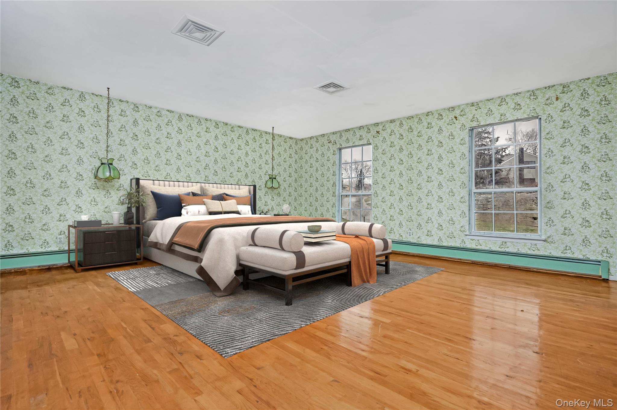 21 Hitching Post Lane, Glen Cove, NY 11542