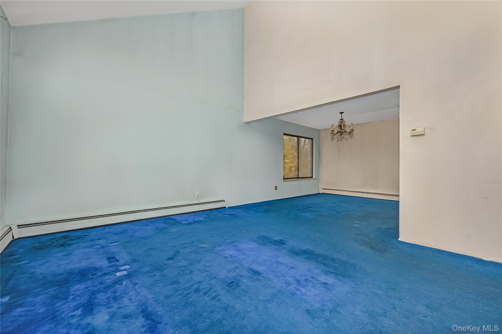 21 Hitching Post Lane, Glen Cove, NY 11542