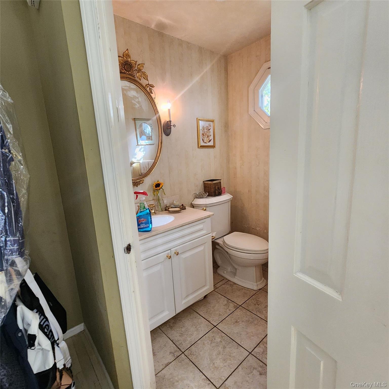 24 Highridge Road, Hartsdale, NY 10530