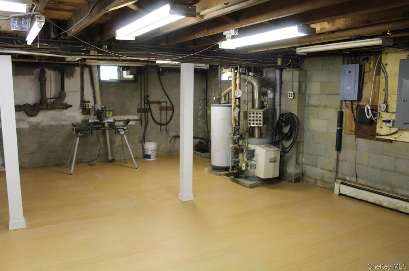 509 E Broadway, Port Jefferson, NY 11777