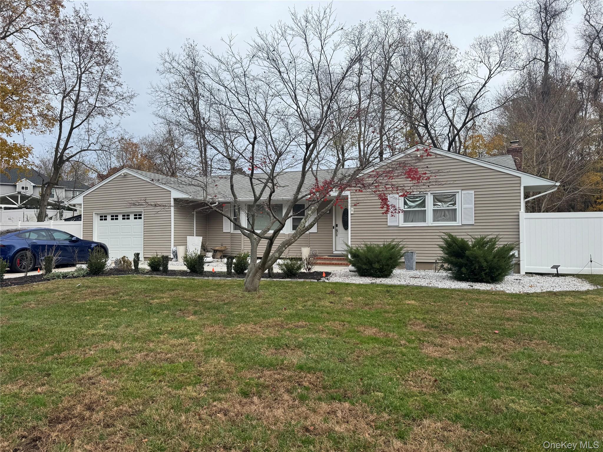 509 E Broadway, Port Jefferson, NY 11777