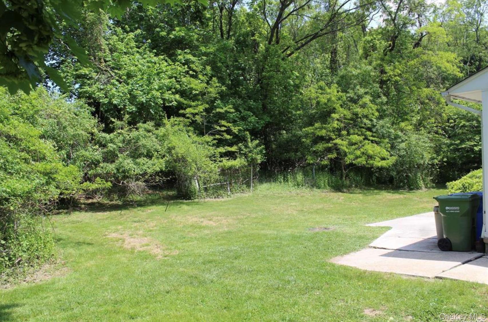 509 E Broadway, Port Jefferson, NY 11777