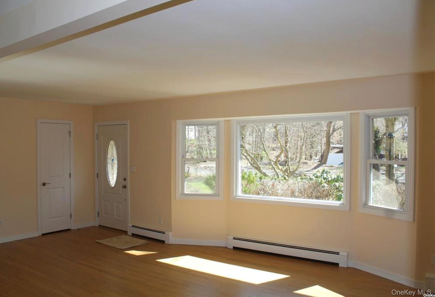 509 E Broadway, Port Jefferson, NY 11777