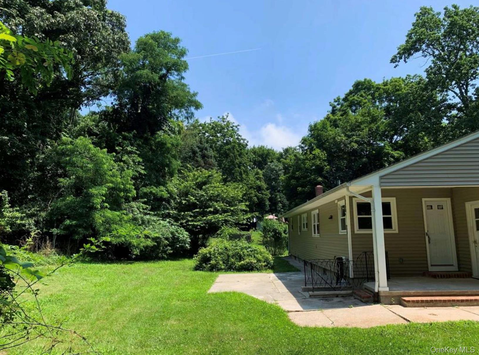 509 E Broadway, Port Jefferson, NY 11777