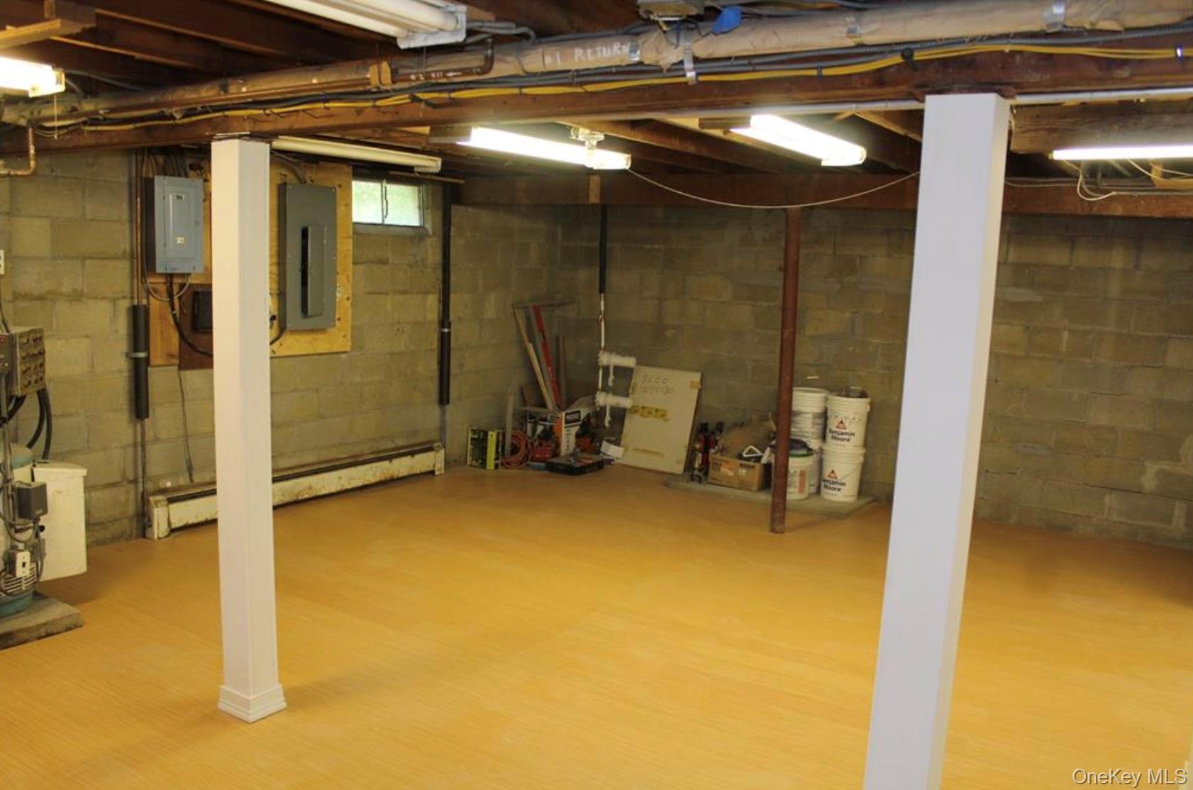 509 E Broadway, Port Jefferson, NY 11777