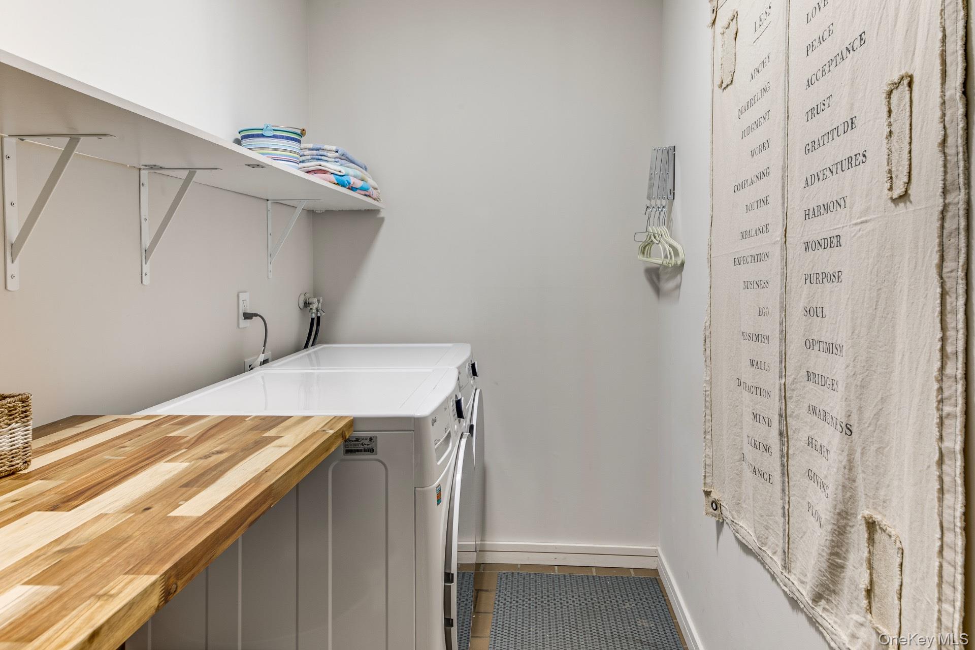 376 Stephen Hands Path, East Hampton, NY 11937