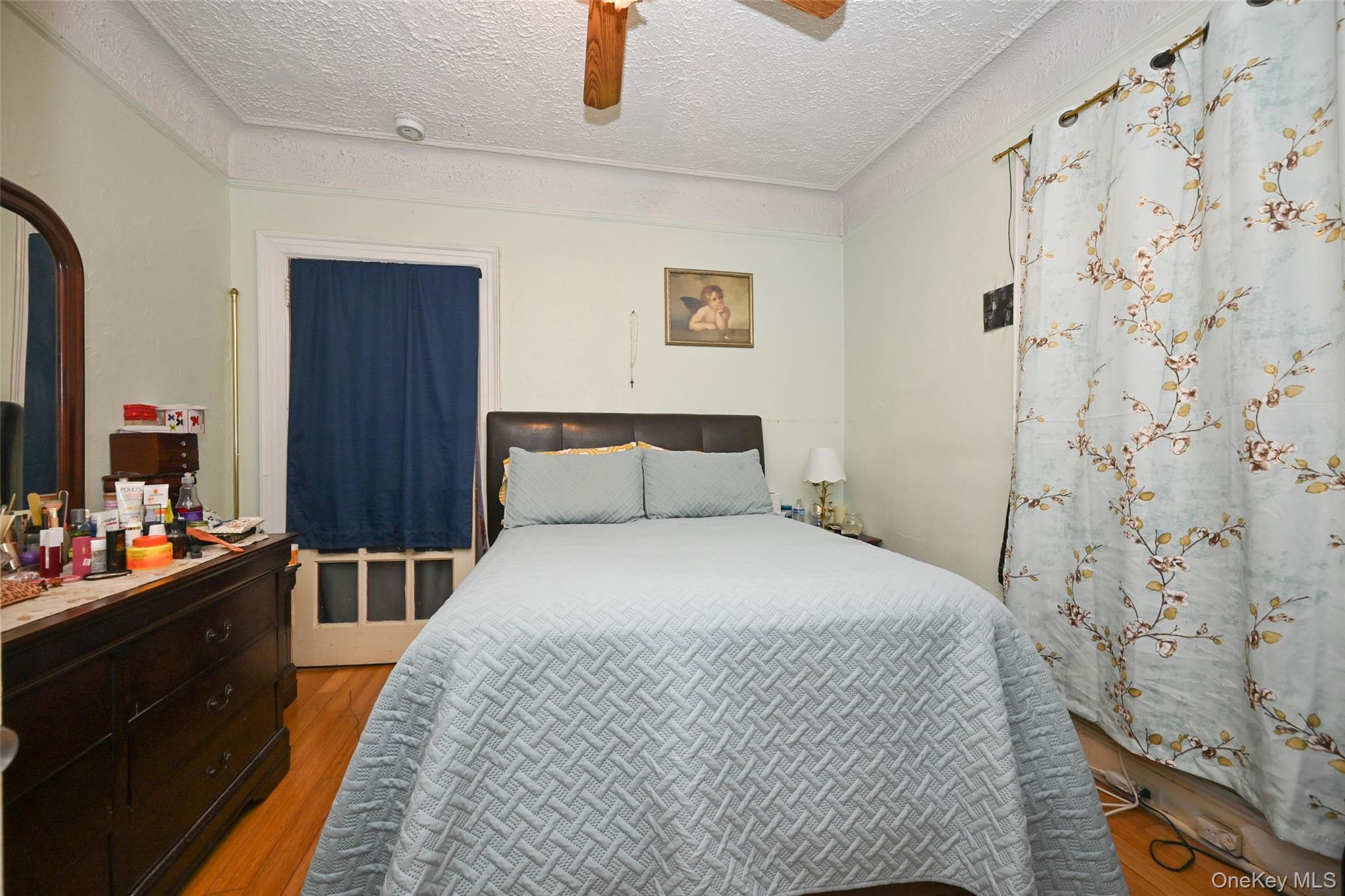 9601 42nd Avenue, Corona, NY 11368