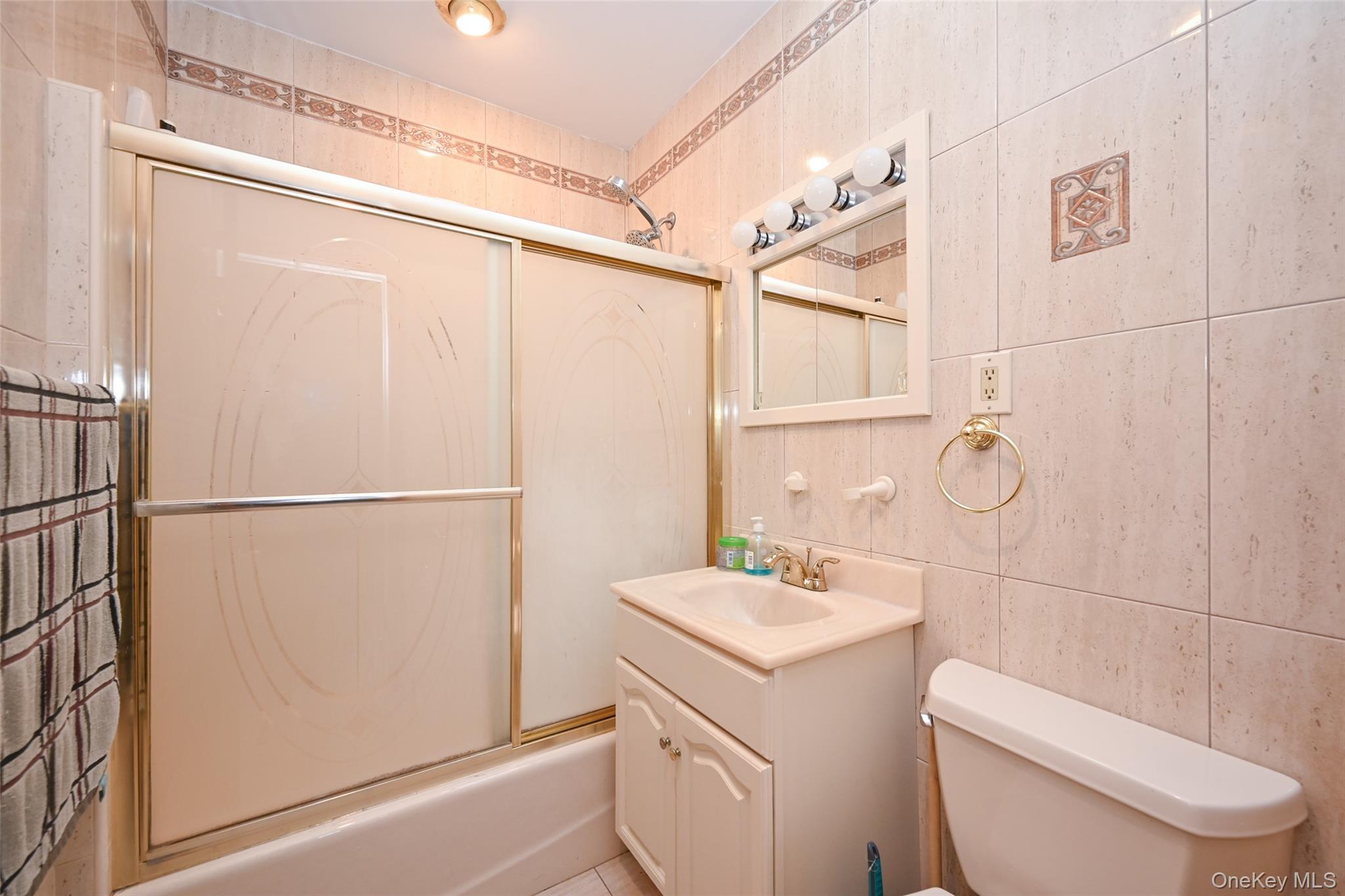 9601 42nd Avenue, Corona, NY 11368