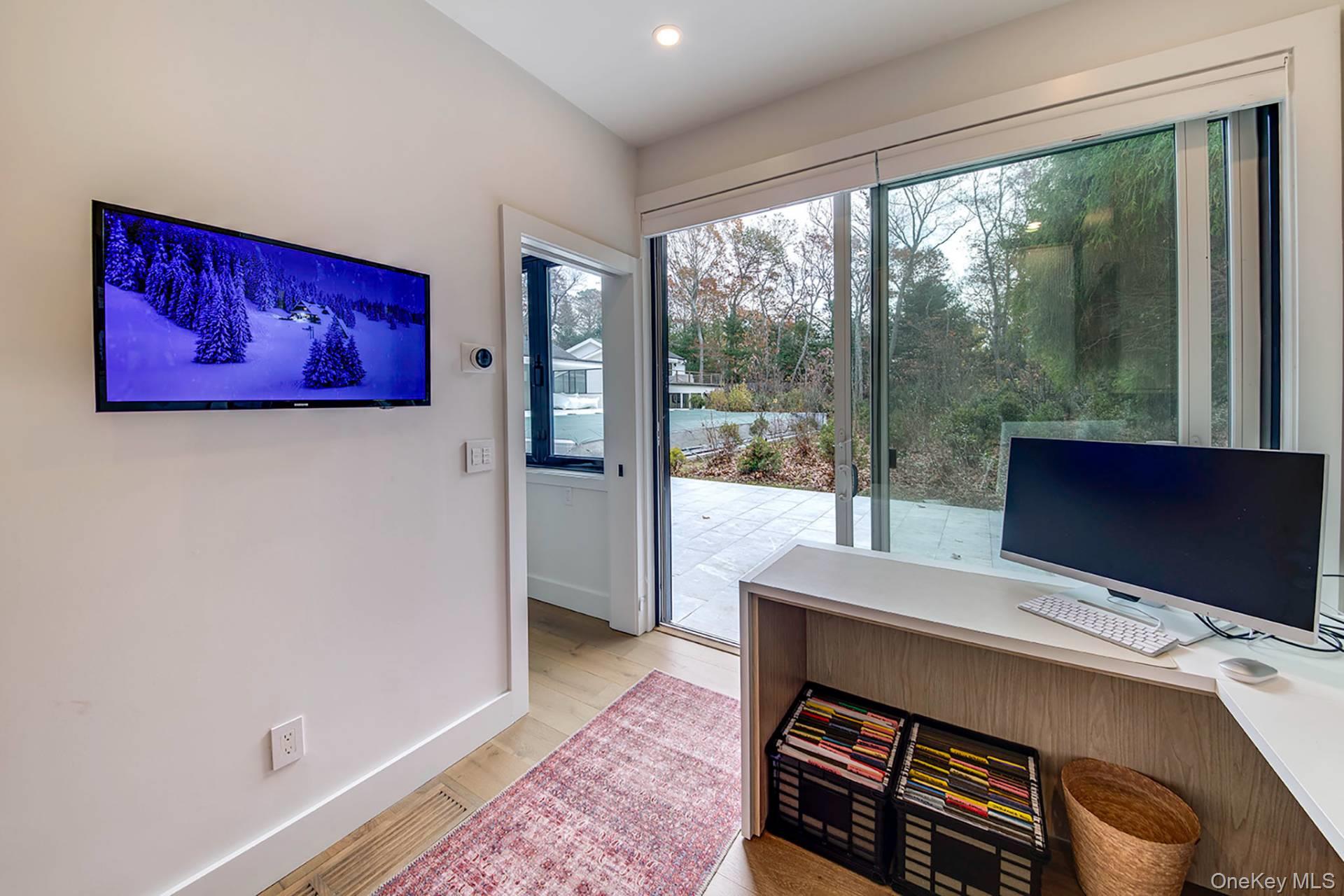 370 Stephen Hands Path, East Hampton, NY 11937