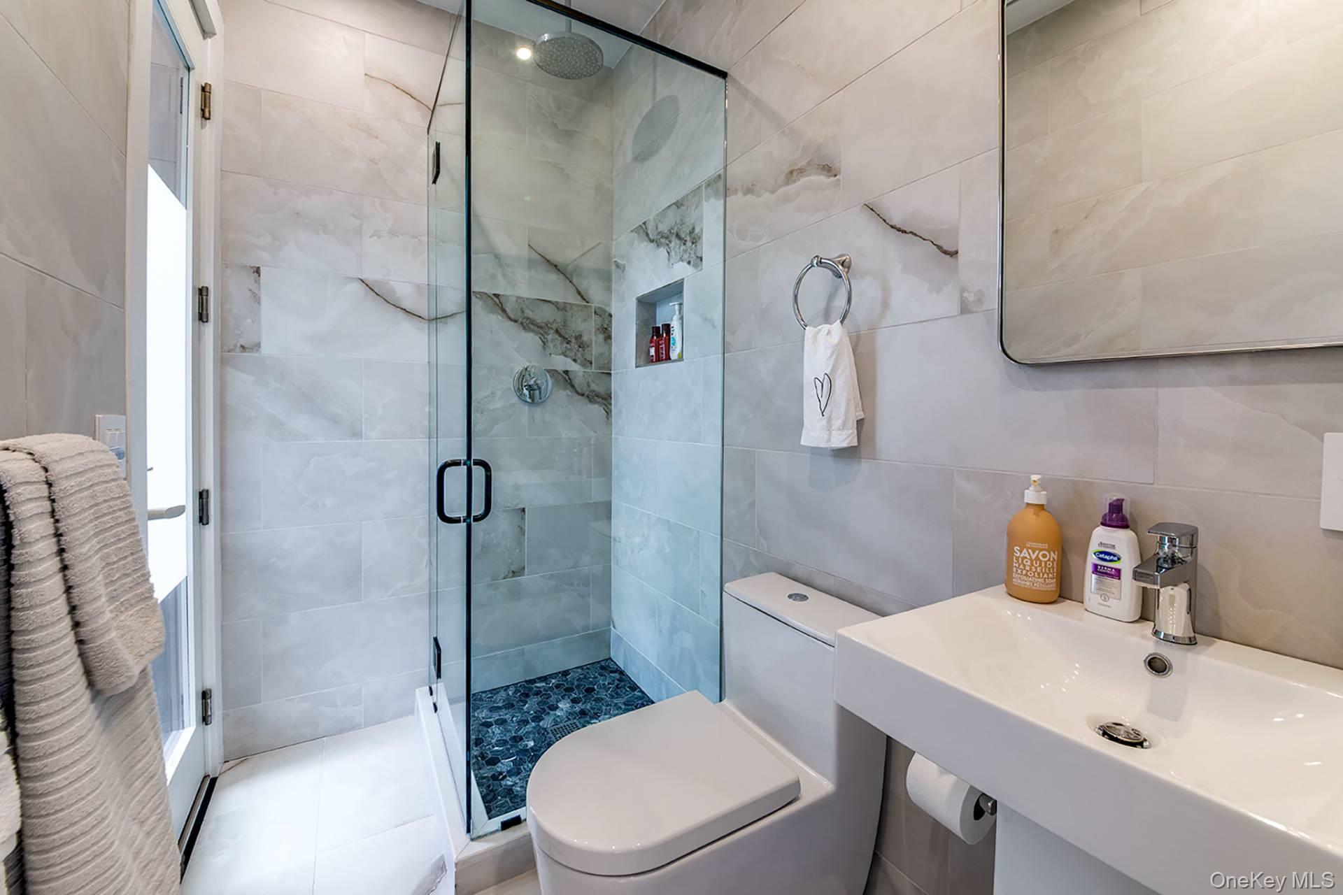 370 Stephen Hands Path, East Hampton, NY 11937