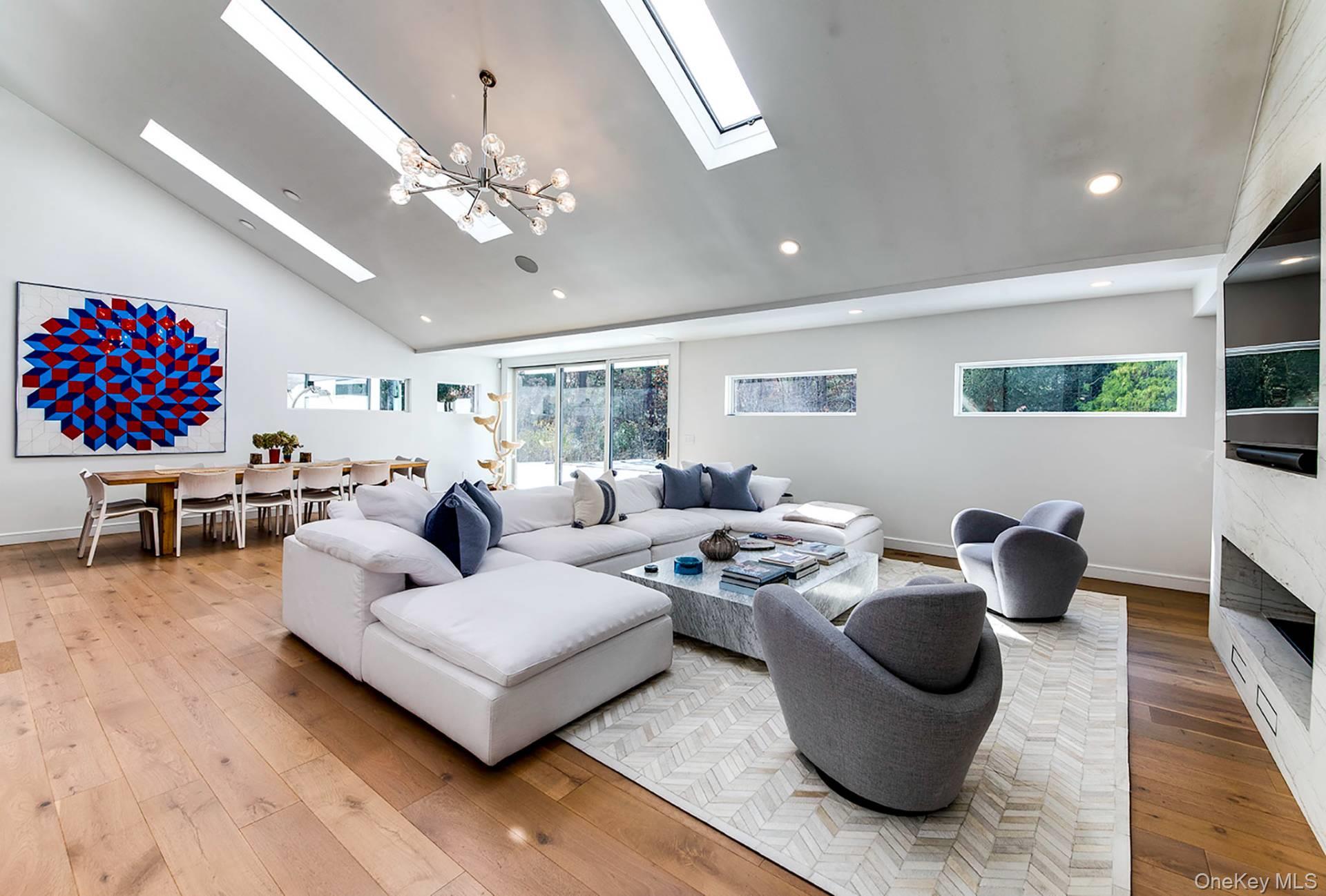 370 Stephen Hands Path, East Hampton, NY 11937