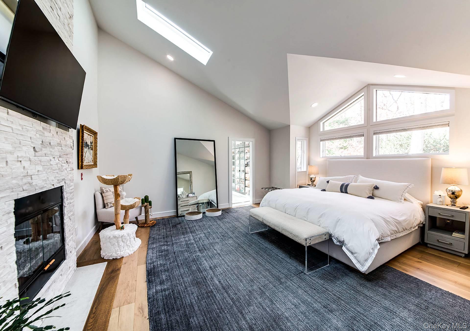 370 Stephen Hands Path, East Hampton, NY 11937