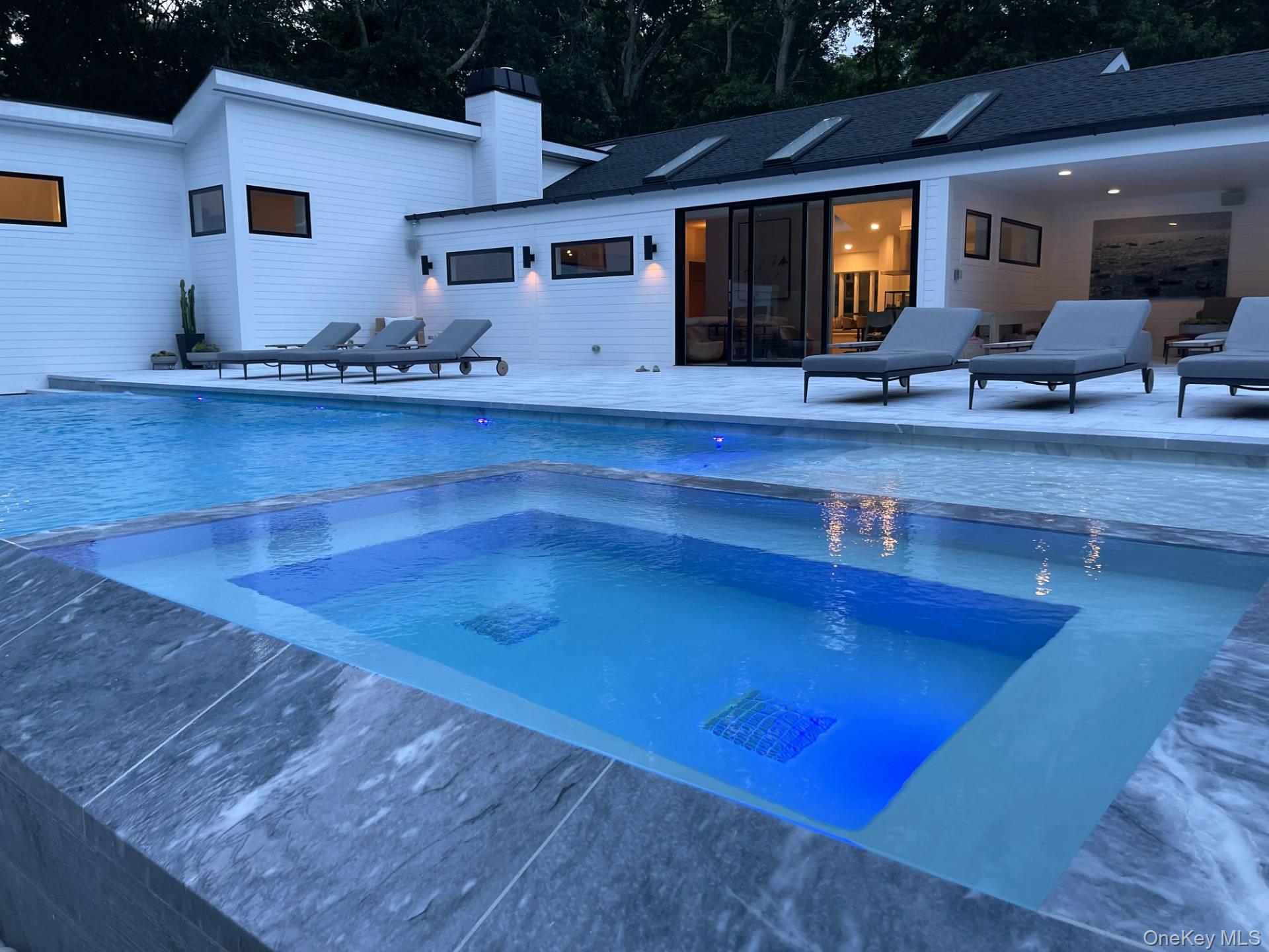 370 Stephen Hands Path, East Hampton, NY 11937