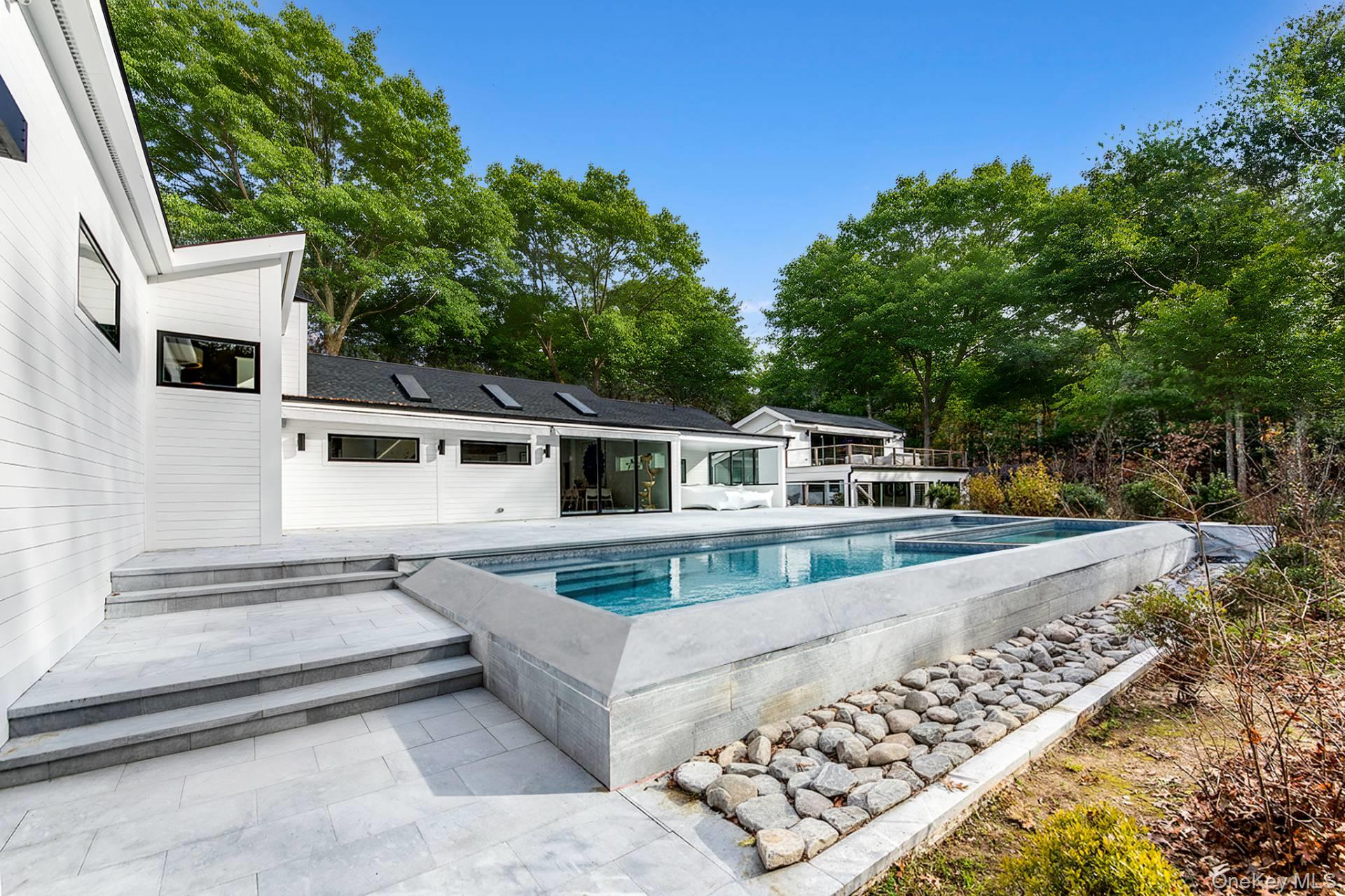 370 Stephen Hands Path, East Hampton, NY 11937