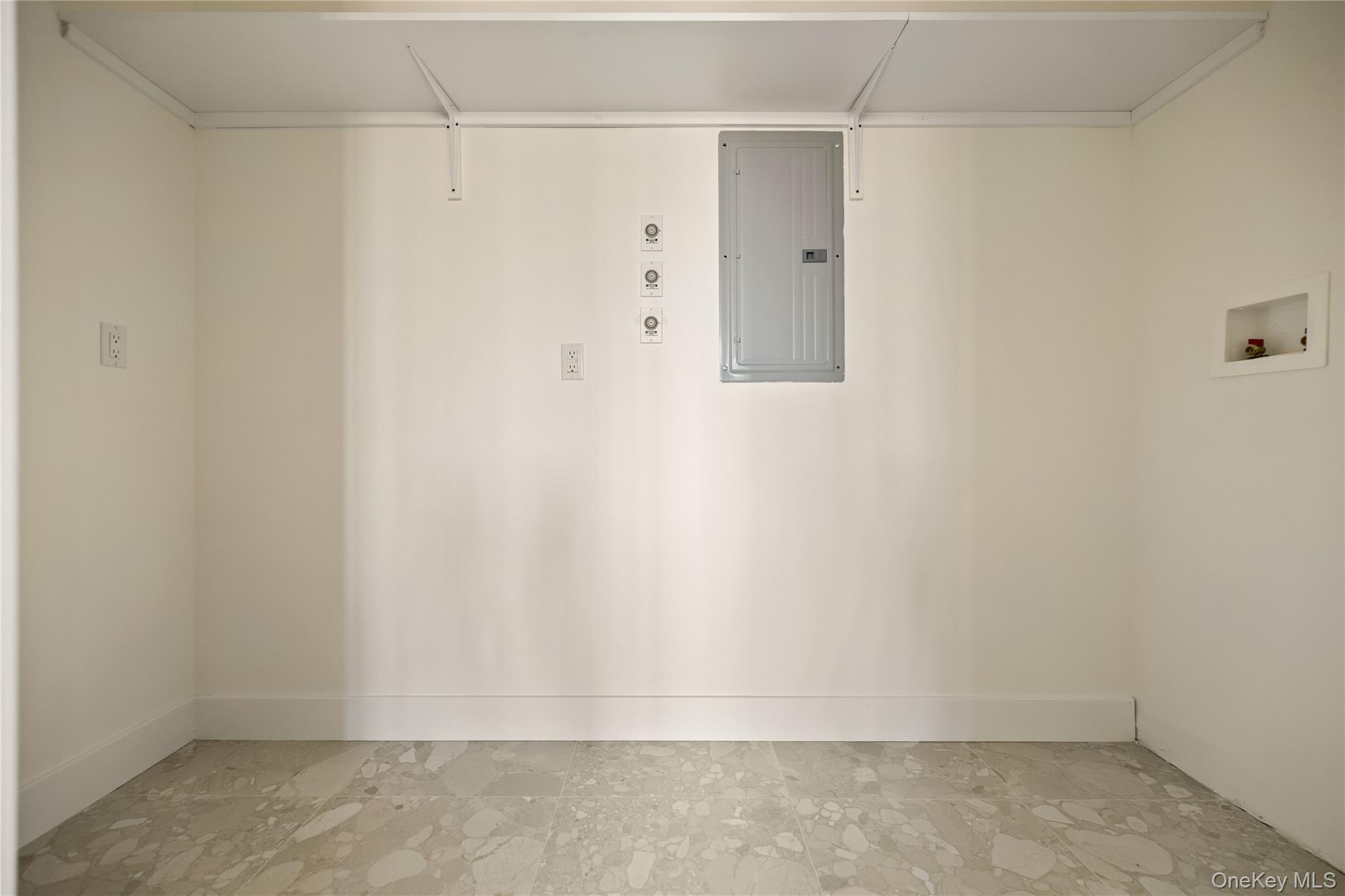 5 Valley Way # 320, Spring Valley, NY 10977