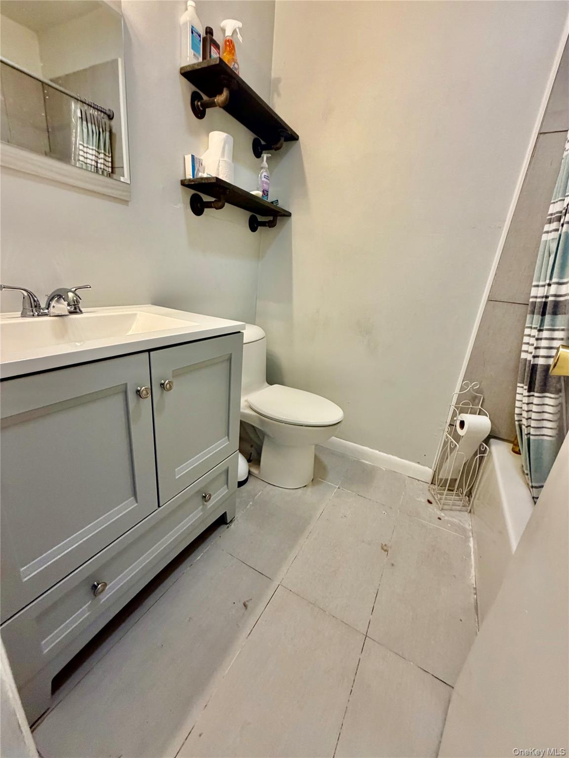 26 Cooper Road # 312, Poughkeepsie, NY 12603