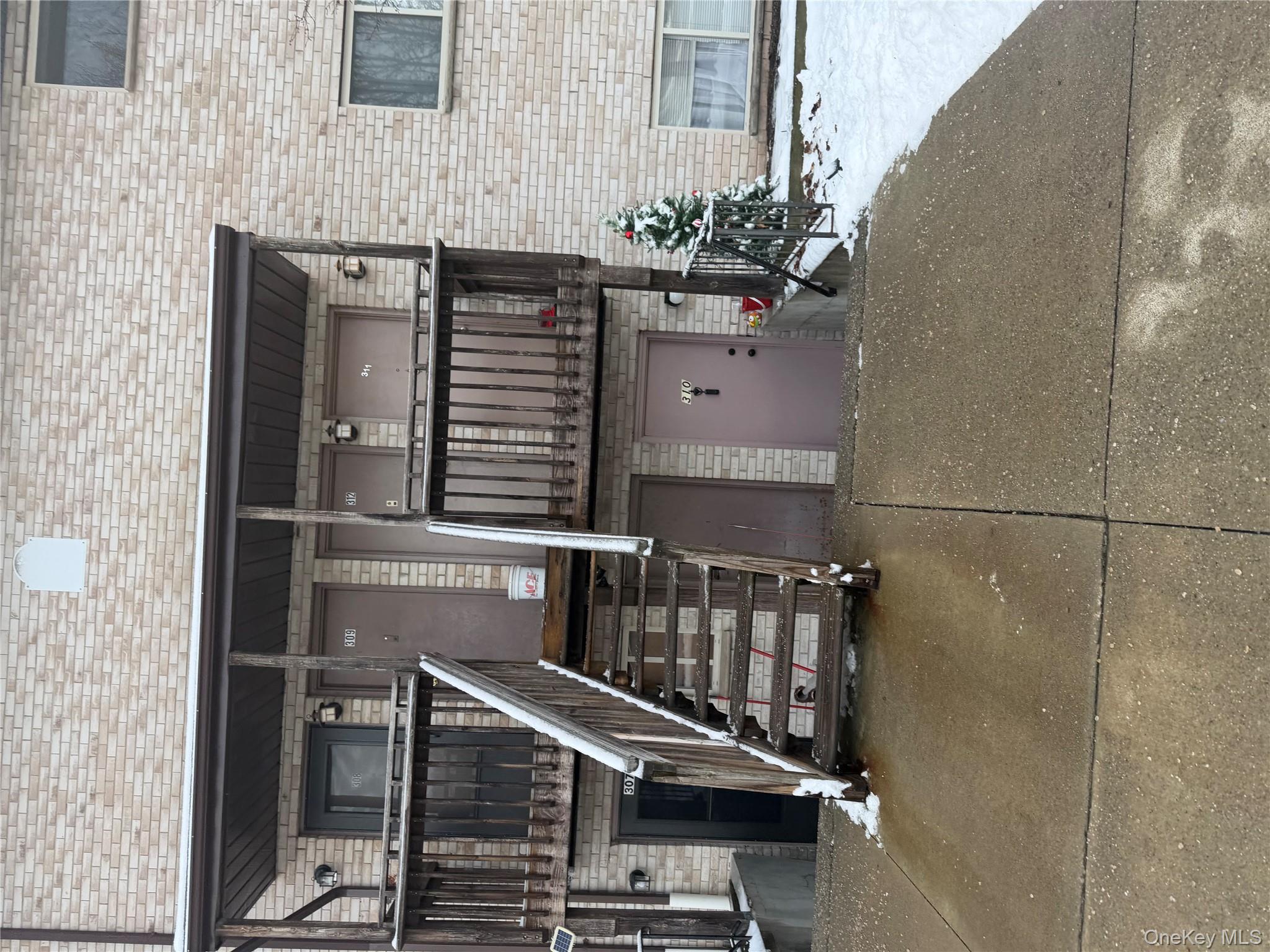 26 Cooper Road # 312, Poughkeepsie, NY 12603